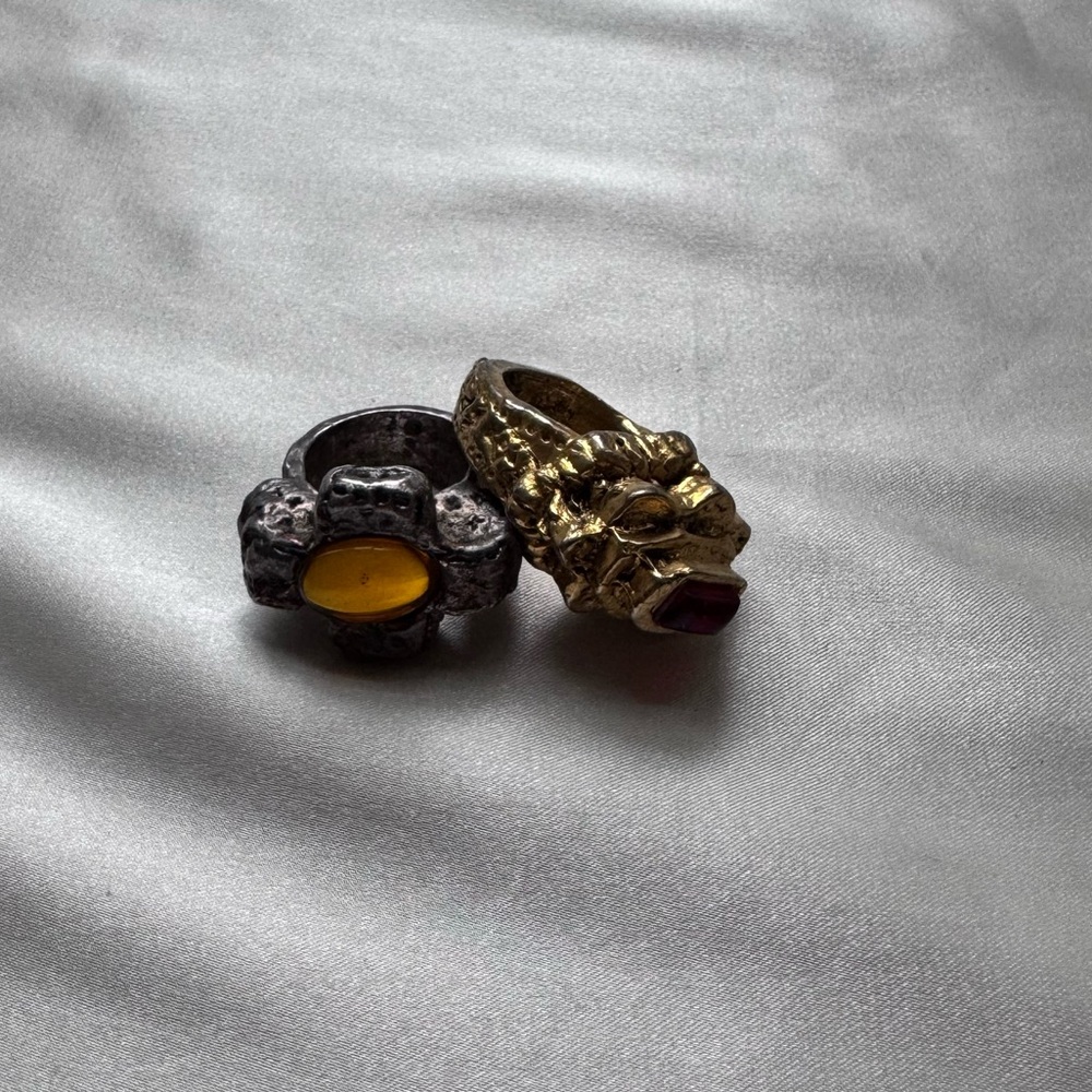 VTG • Chunky Jewel Rings - Picture 2 of 7